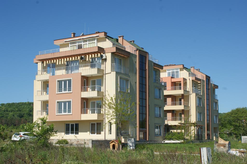 Pearl Sunshine Appartments Primorsko Exteriör bild