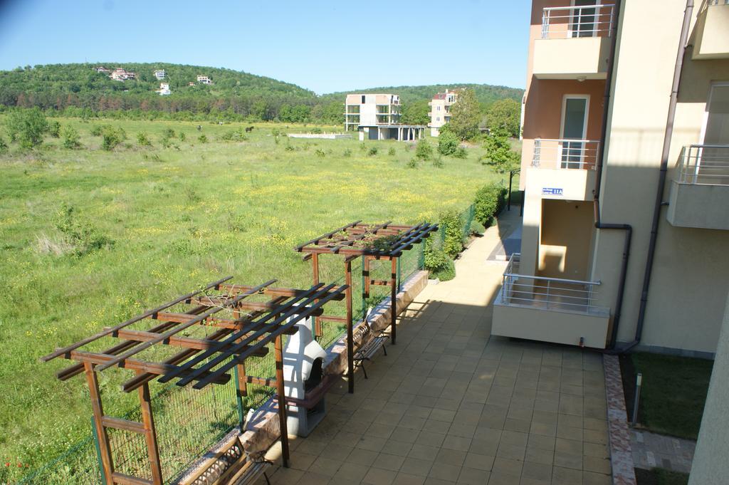 Pearl Sunshine Appartments Primorsko Exteriör bild